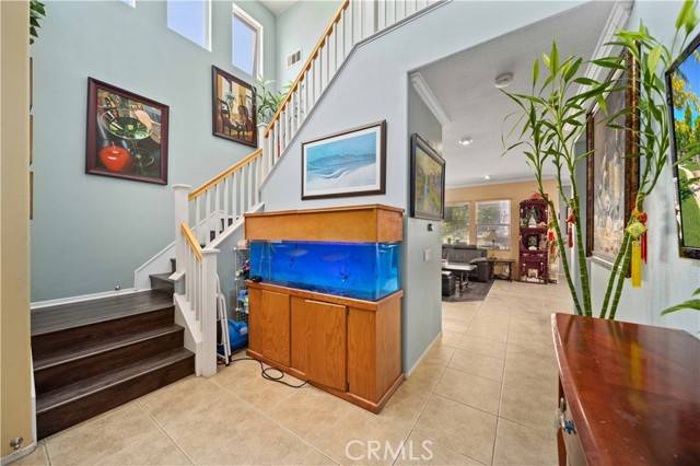 Saugus, CA 91350,28314 Roman Court