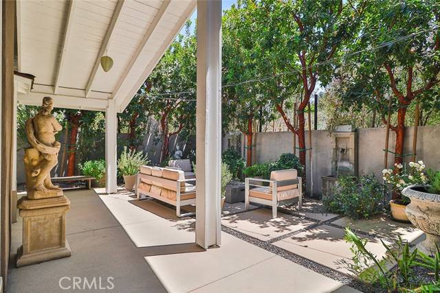 Northridge, CA 91325,17141 Superior Street