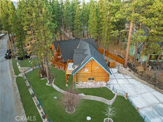 Big Bear Lake, CA 92315,39900 Forest Road