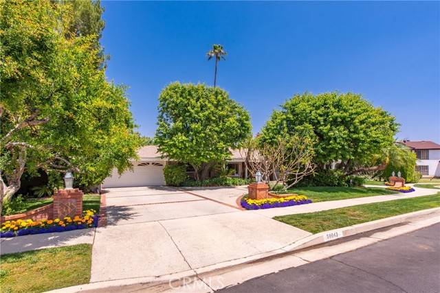 Northridge, CA 91324,19043 Citronia Street