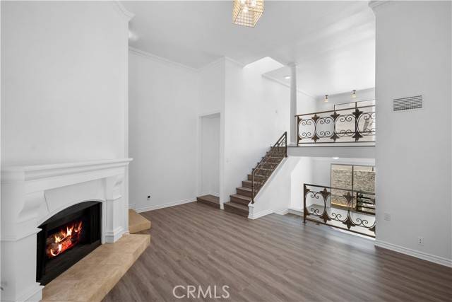 Los Angeles, CA 90049,11954 Mayfield Avenue #3