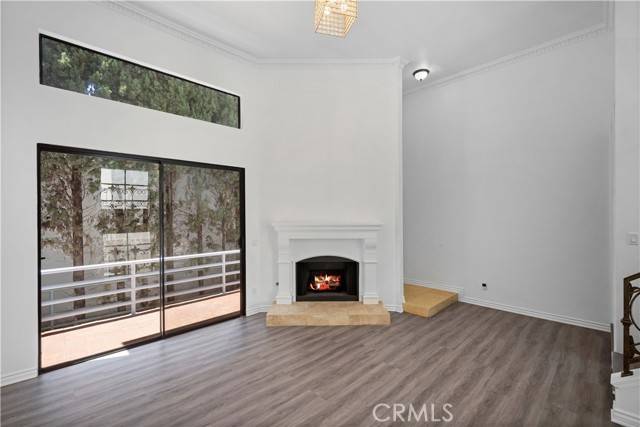 Los Angeles, CA 90049,11954 Mayfield Avenue #3
