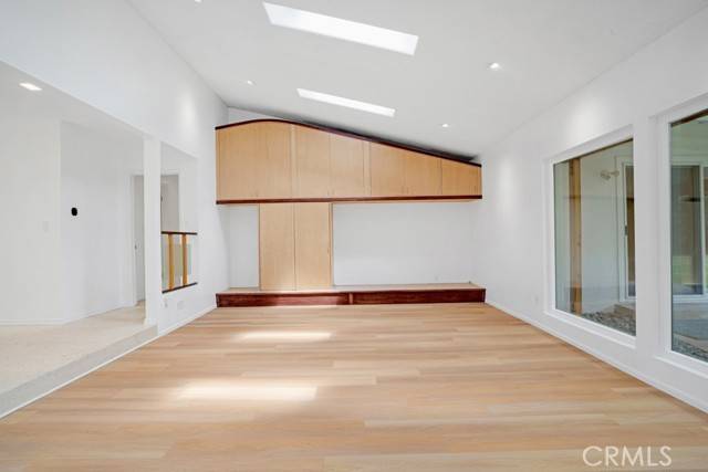 Northridge, CA 91325,10208 Oak Park Avenue
