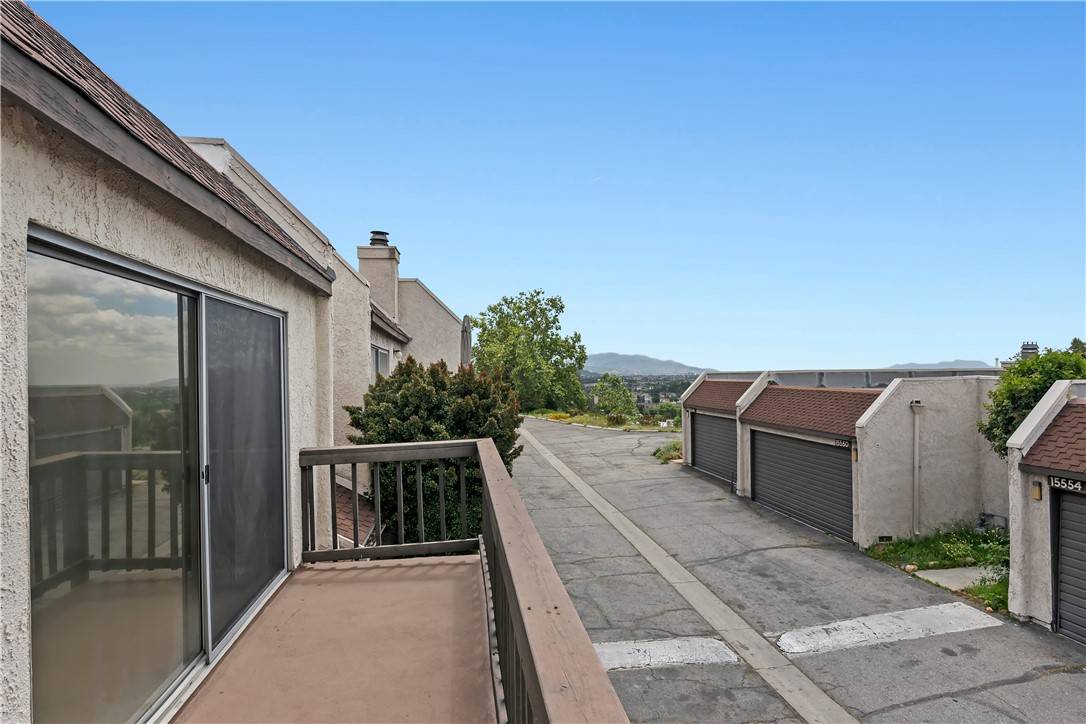 Granada Hills, CA 91344,15555 Crestview Lane #94