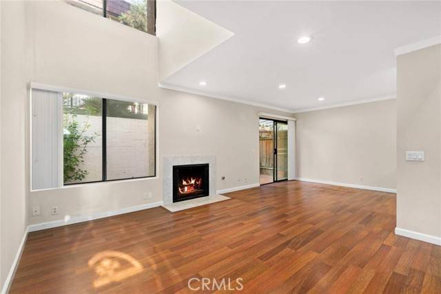 Agoura Hills, CA 91301,5291 Colodny Drive #10