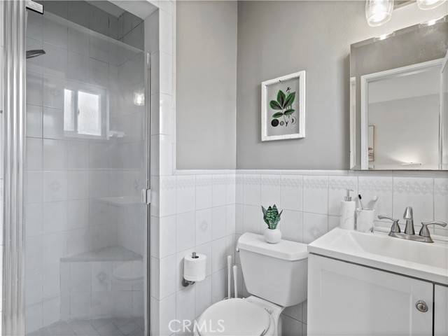 Lake Balboa, CA 91406,8110 Lesner Avenue
