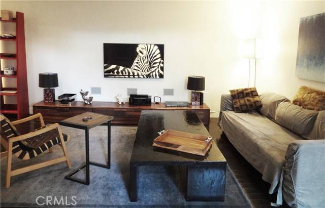 West Hollywood, CA 90069,1010 Palm Avenue #109