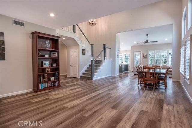 Valencia, CA 91354,27415 Whitefield Place
