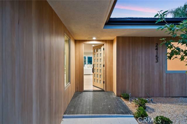 Woodland Hills, CA 91367,24153 Califa Street