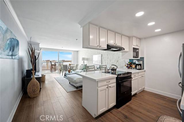 Redondo Beach, CA 90277,615 Esplanade #509
