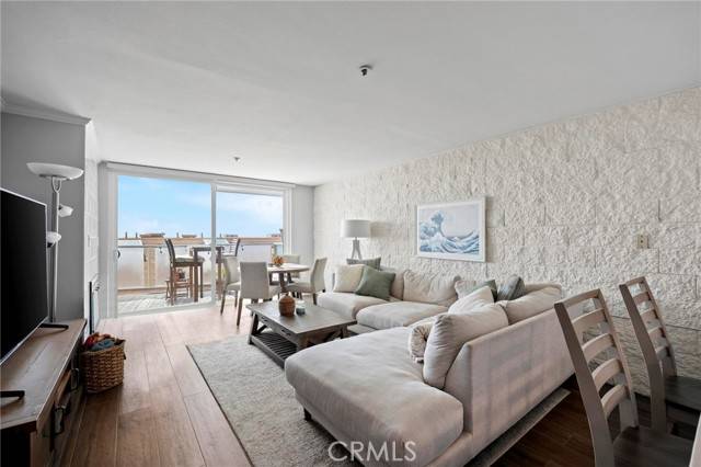 Redondo Beach, CA 90277,615 Esplanade #509
