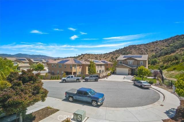 Saugus, CA 91350,20510 Chaz Court