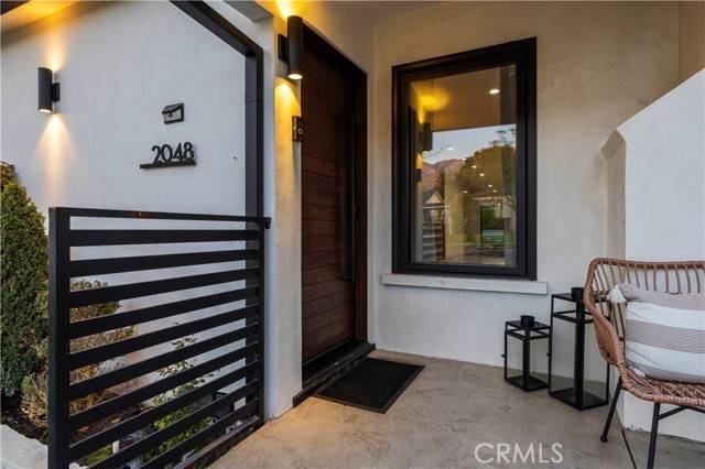 Glendale, CA 91201,2048 W Kenneth Road