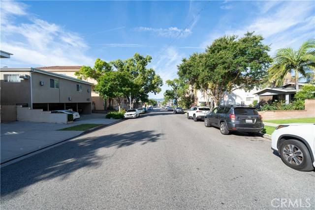 Burbank, CA 91501,442 E Santa Anita Avenue