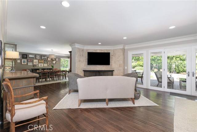 Encino, CA 91436,16945 Cotter Place