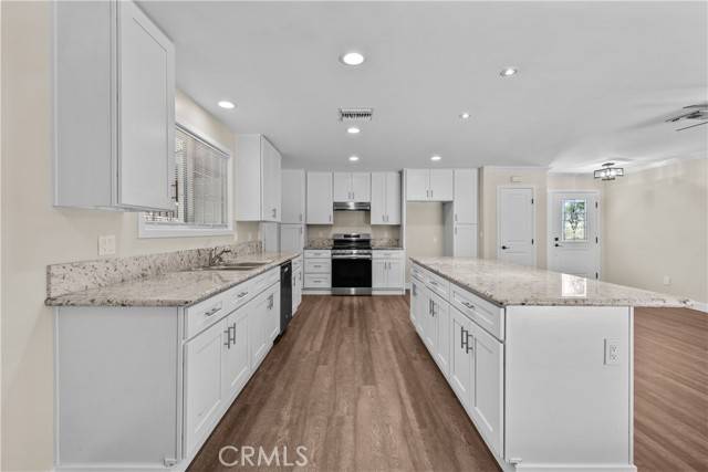 West Hills, CA 91307,24101 Mobile Street