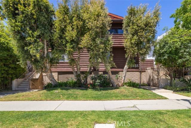 Sherman Oaks, CA 91423,4455 Fulton Avenue #2