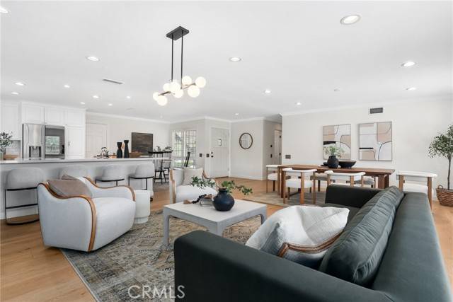 Calabasas, CA 91302,5839 Parkmor Road