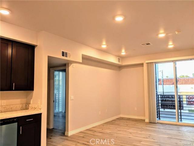 Reseda, CA 91335,7343 Reseda Boulevard