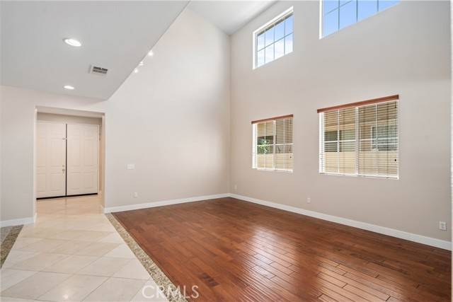Palmdale, CA 93551,2207 Cork Oak Street