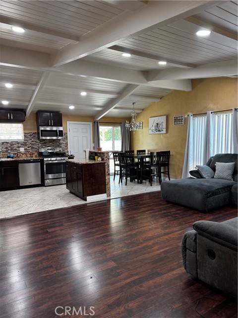 San Fernando, CA 91340,12968 Vaughn Street