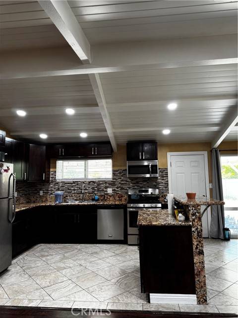 San Fernando, CA 91340,12968 Vaughn Street