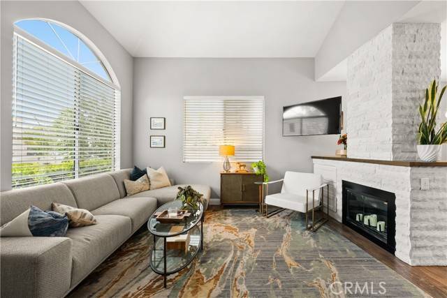 Valencia, CA 91354,27903 Crown Court Circle #92