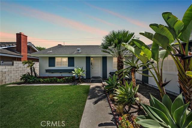 Huntington Beach, CA 92649,5852 Raphael Drive