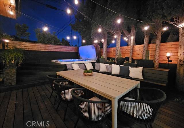 Encino, CA 91316,5808 Ostrom Avenue