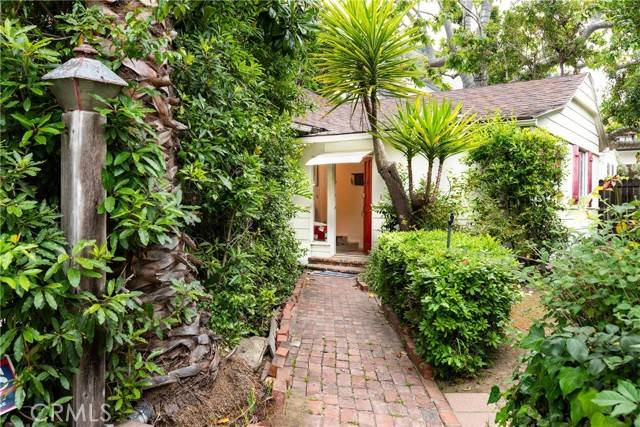Los Angeles, CA 90077,1731 Roscomare Road