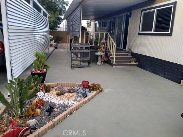 Canoga Park, CA 91304,8811 Canoga #120