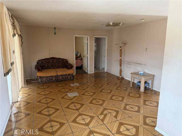 Palmdale, CA 93550,438 E Avenue R5