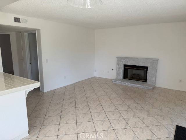 Saugus, CA 91350,22312 Oxford Lane