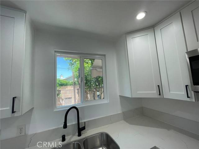 Northridge, CA 91325,10053 Babbitt Avenue