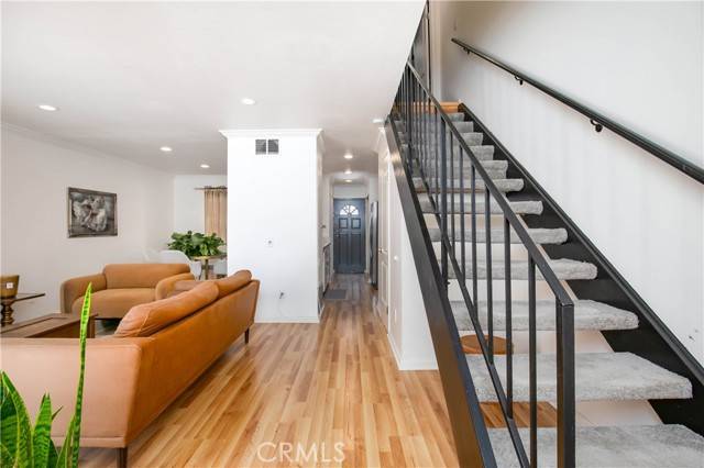 Agoura Hills, CA 91301,28729 Conejo View Drive