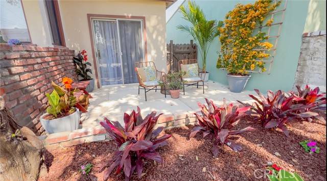 Burbank, CA 91505,1532 N Lima Street