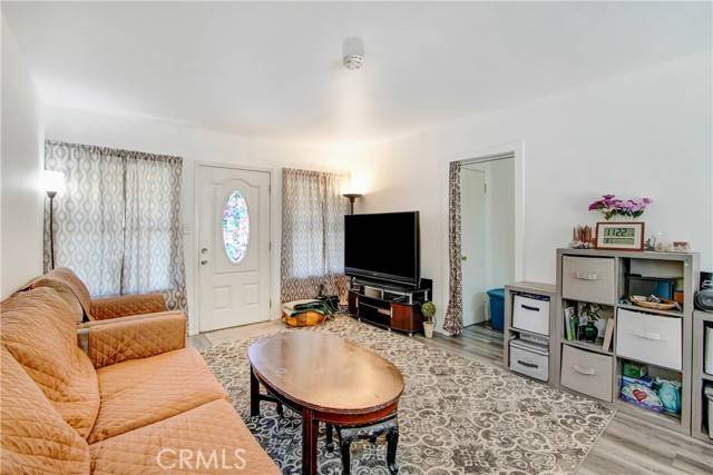 Reseda, CA 91335,18003 Saticoy Street