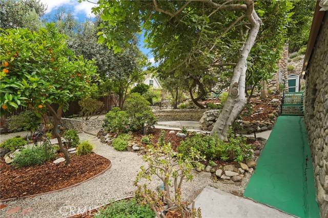 Studio City, CA 91604,11022 Fruitland Drive