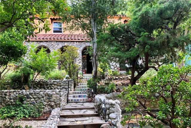 Studio City, CA 91604,11022 Fruitland Drive