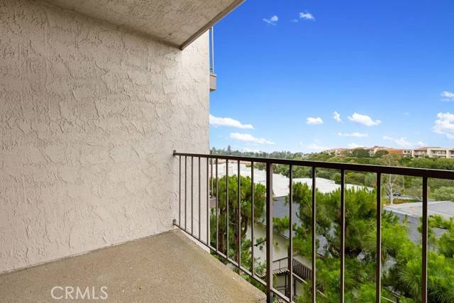Rancho Palos Verdes, CA 90275,5959 Peacock Ridge Road #3