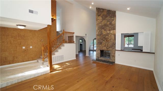Newhall, CA 91321,24530 Breckenridge Place