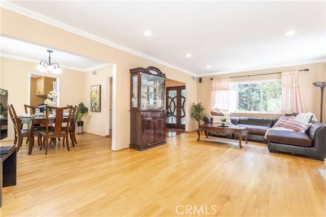 Granada Hills, CA 91344,11811 Louise Avenue