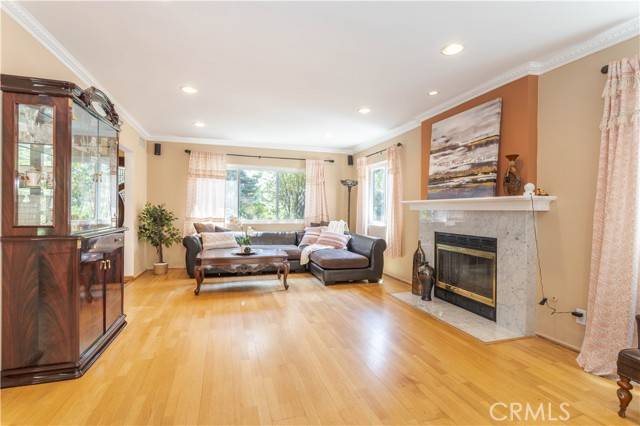 Granada Hills, CA 91344,11811 Louise Avenue