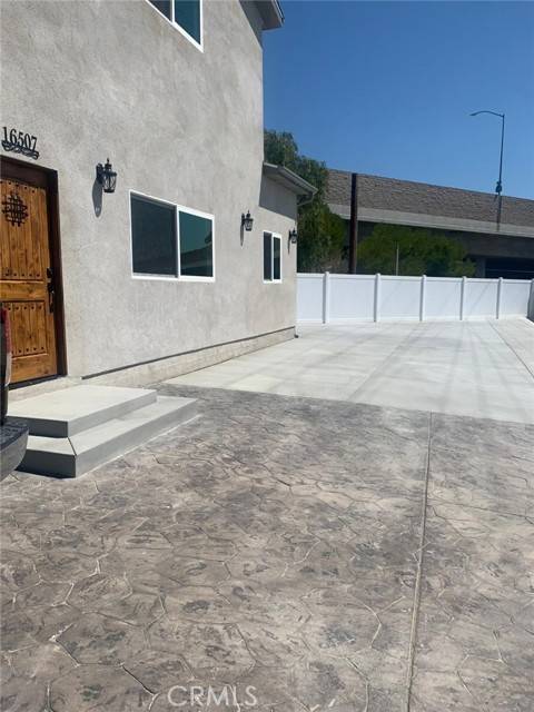 Granada Hills, CA 91344,16507 San Fernando Mission Boulevard