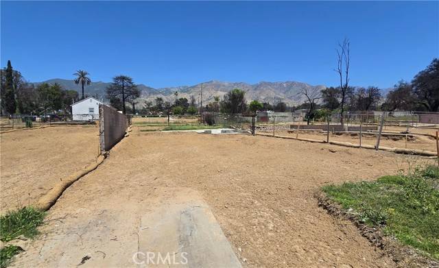 Altadena, CA 91001,131 W Mariposa