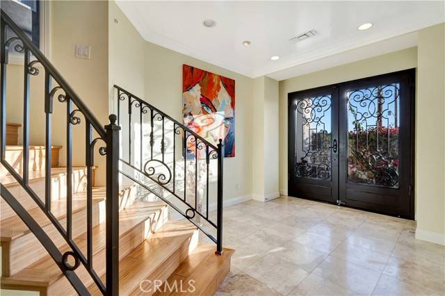 Woodland Hills, CA 91364,5250 Calatrana Drive