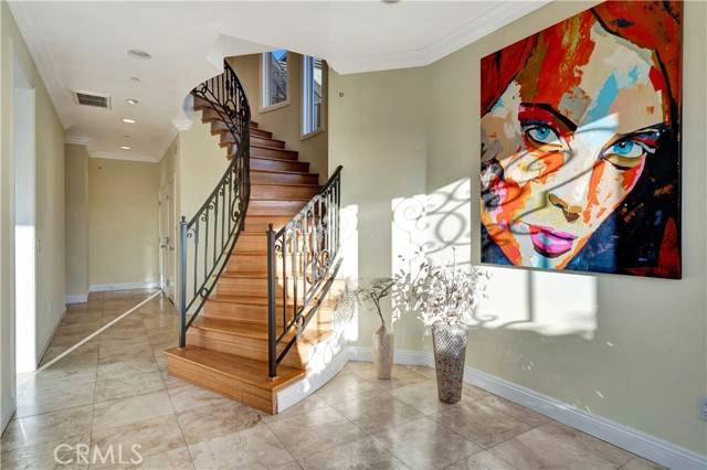 Woodland Hills, CA 91364,5250 Calatrana Drive