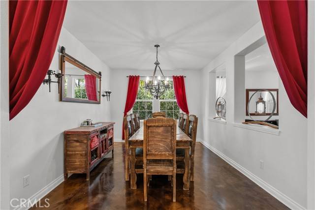Saugus, CA 91390,29259 Black Pine Way