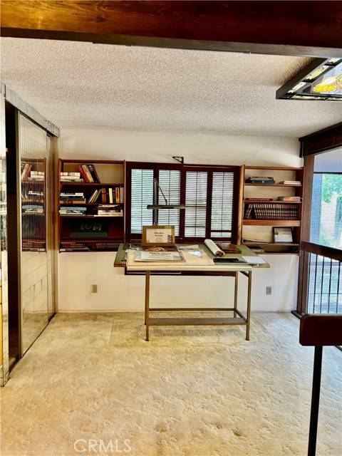 Woodland Hills, CA 91367,6201 Shoup Avenue #66