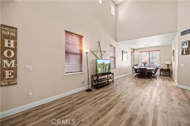 Valencia, CA 91354,28436 Calex Drive